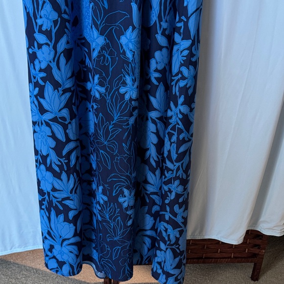 Lilly Pulitzer 12 Donita Floral Maxi Dress in Low Tide Navy Like New - Picture 8 of 11